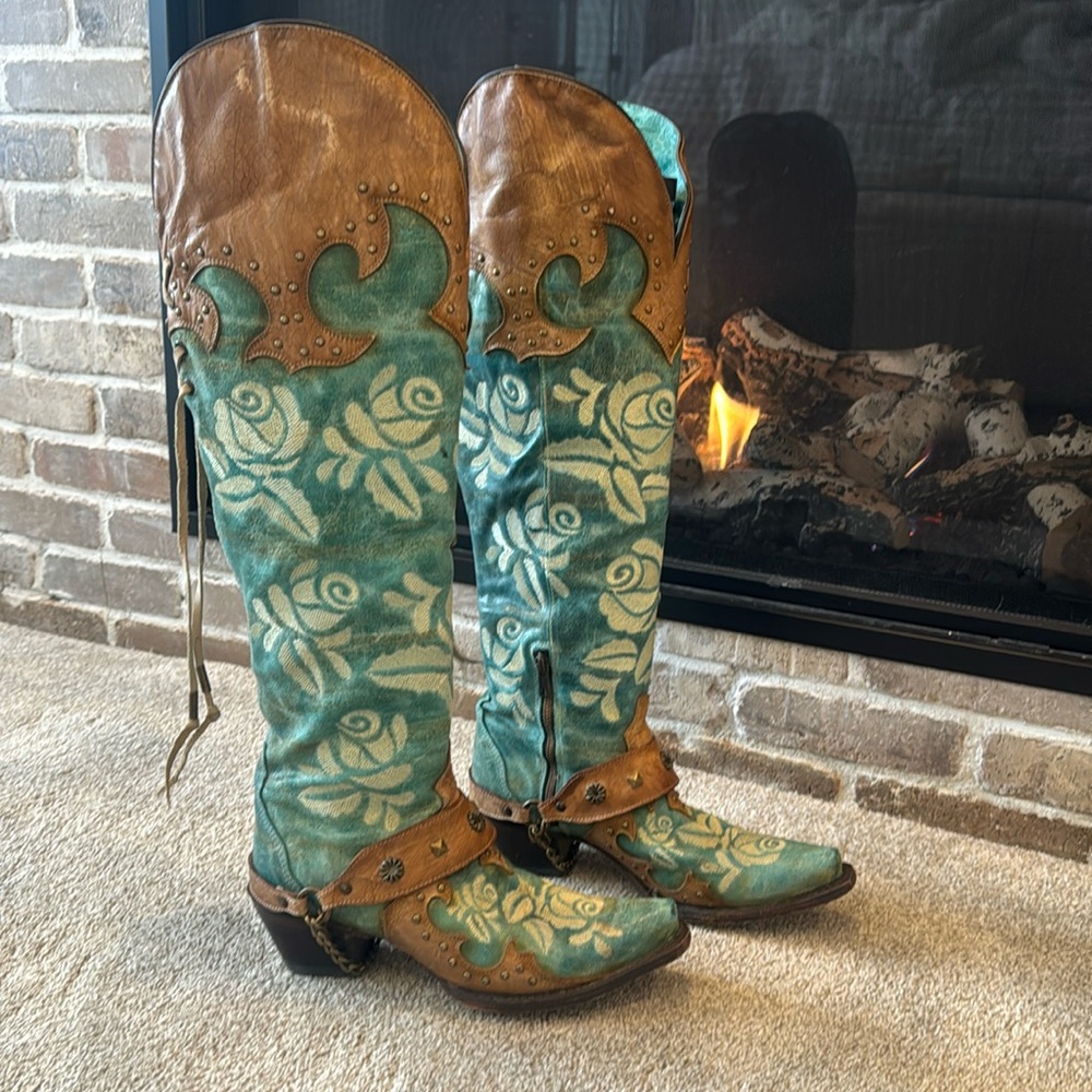 Corral romance and the rose tall cowboy boot turquoise